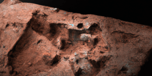 Descubren rocas con cemento natural en Marte que podrían ocultar restos de vida antigua